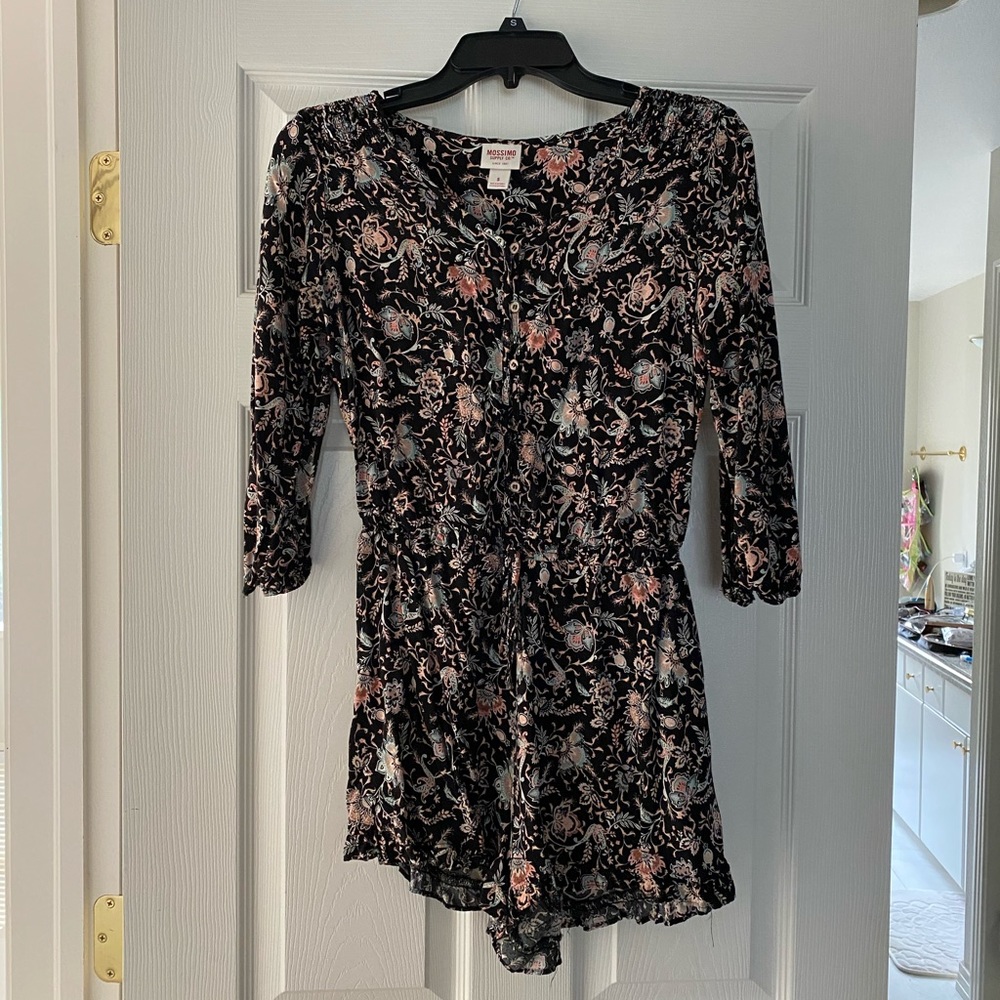Black Paisley Print Romper Size Small